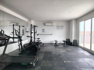 San Vicente Estrato 6 - Apartamento con 2 Habitaciones - Estudio y Cuarto de Servicio