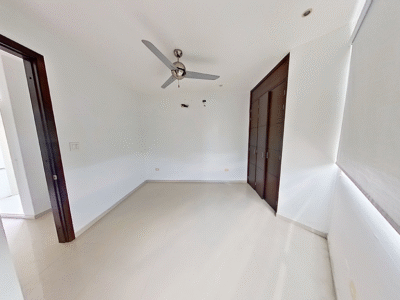 San Vicente Estrato 6 - Apartamento con 2 Habitaciones - Estudio y Cuarto de Servicio